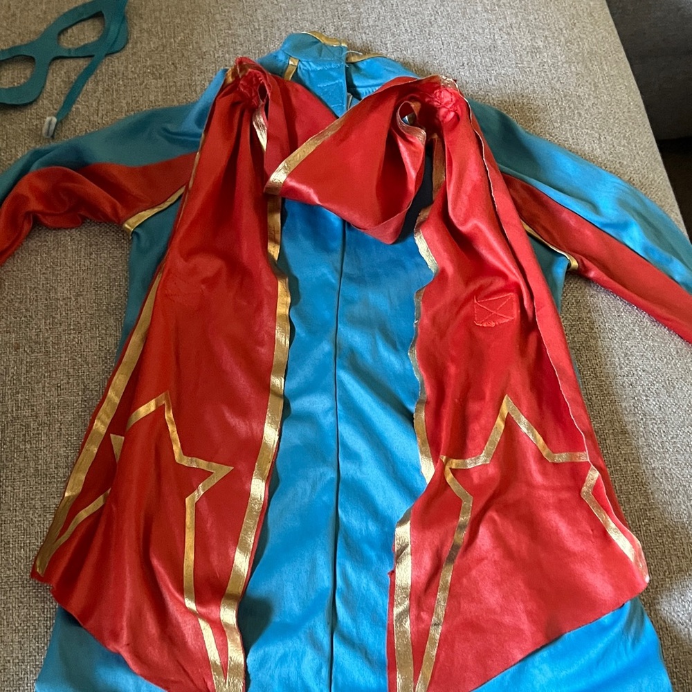 Ms Marvel Costume, The Marvels superhero - Picture 2 of 5